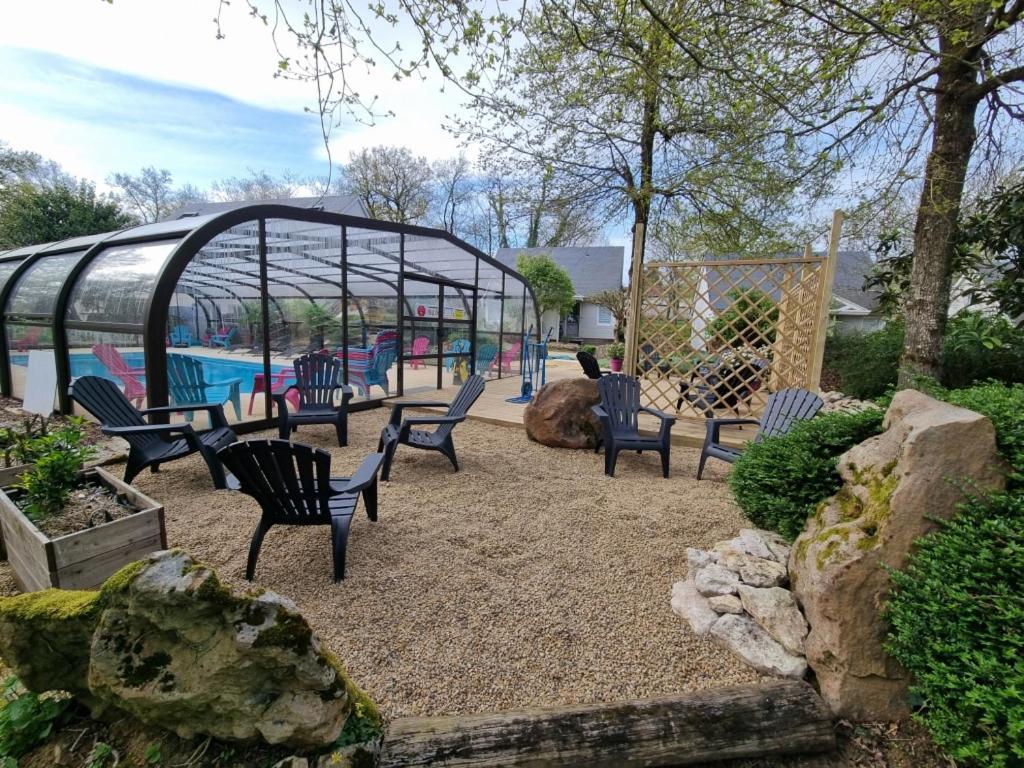 Les Chalets De Saumur, Piscine & Parc Boise, 100M Du Cadrenoir Luaran gambar
