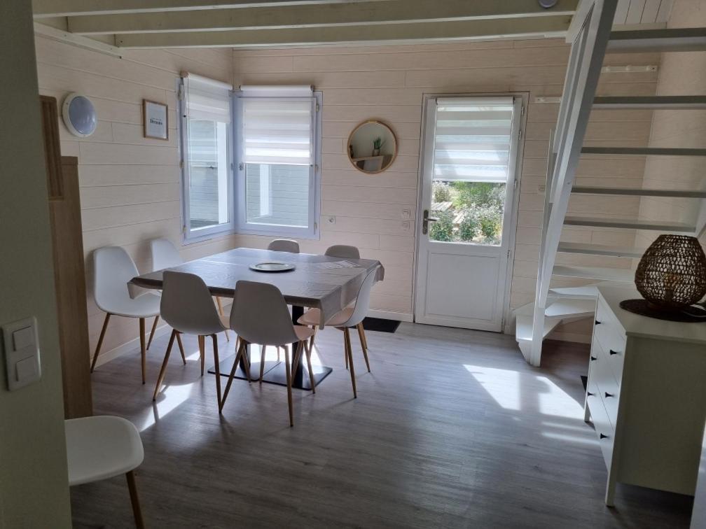 Les Chalets De Saumur, Piscine & Parc Boise, 100M Du Cadrenoir Luaran gambar