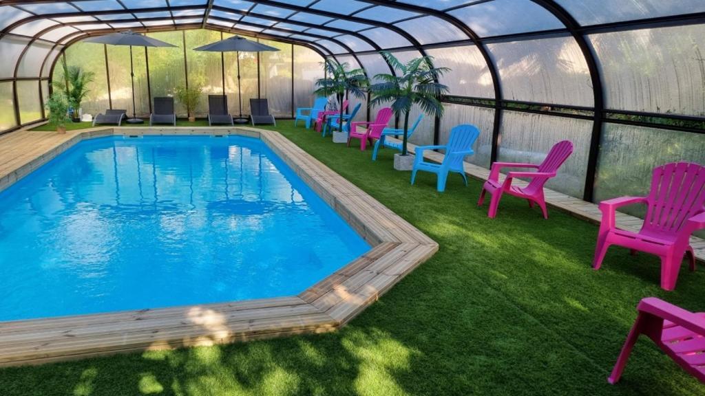 Les Chalets De Saumur, Piscine & Parc Boise, 100M Du Cadrenoir Luaran gambar
